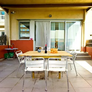 Amplio Con Terraza En Zona Muy Tranquila Esplugues de Llobregat